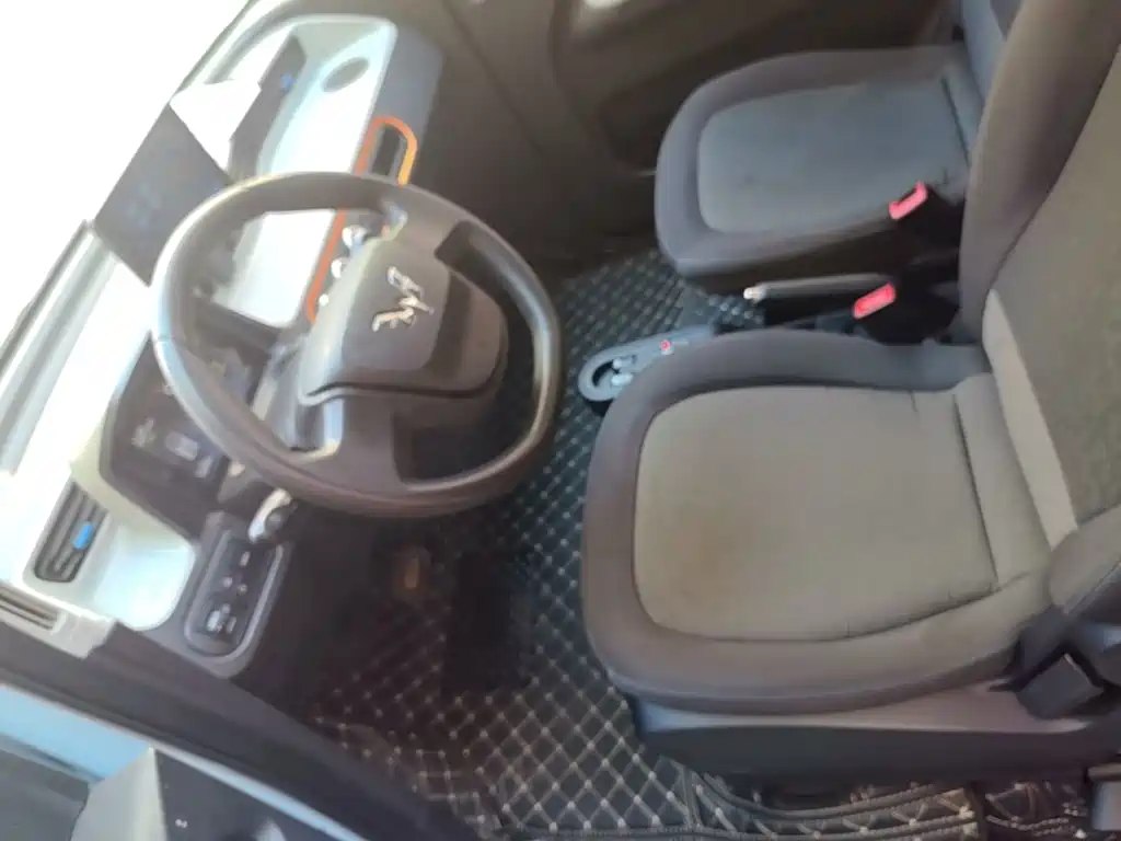 Wuling MINIEV — миниатюра 15