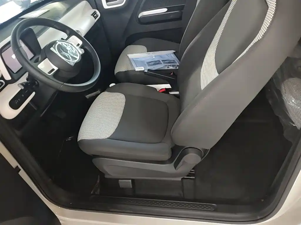 Wuling MINIEV — миниатюра 15