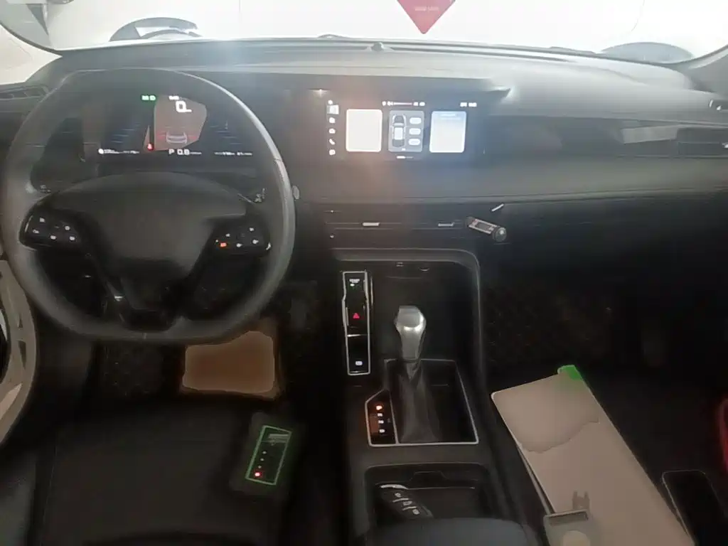 Roewe i5 — миниатюра 10