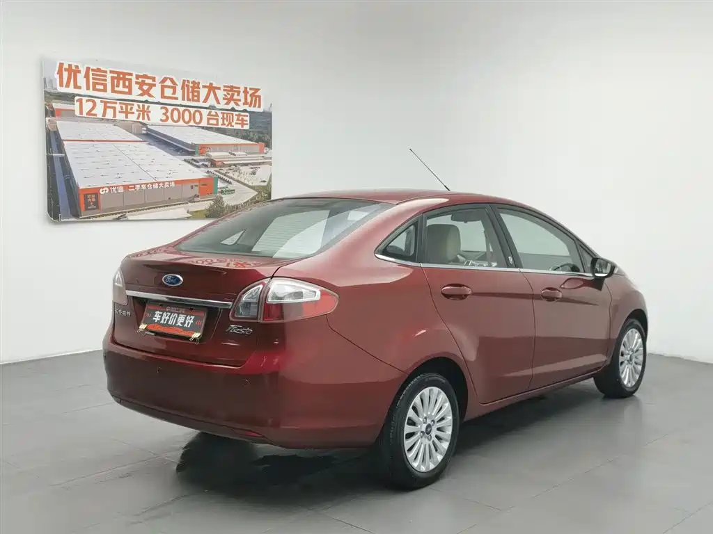 Ford Fiesta 2009 1.5L AT Luxury