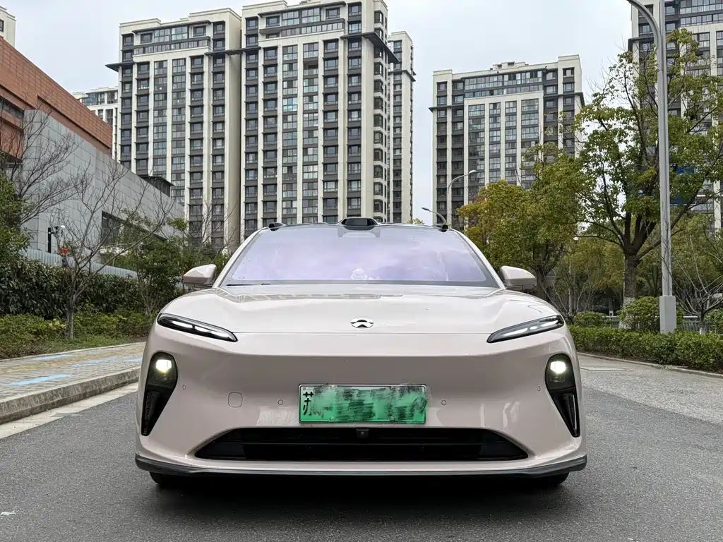 NIO NIO ET5