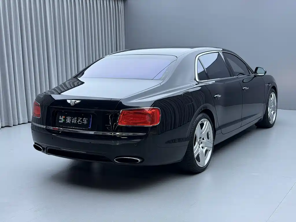 Bentley Flying Spur — миниатюра 4