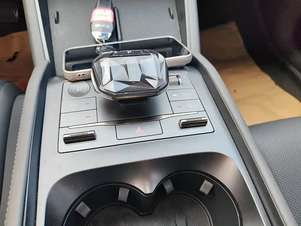 BYD Qin L — миниатюра 14