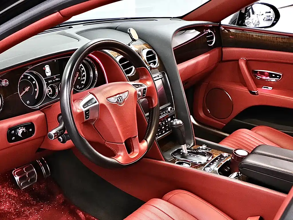 Bentley Flying Spur — миниатюра 11
