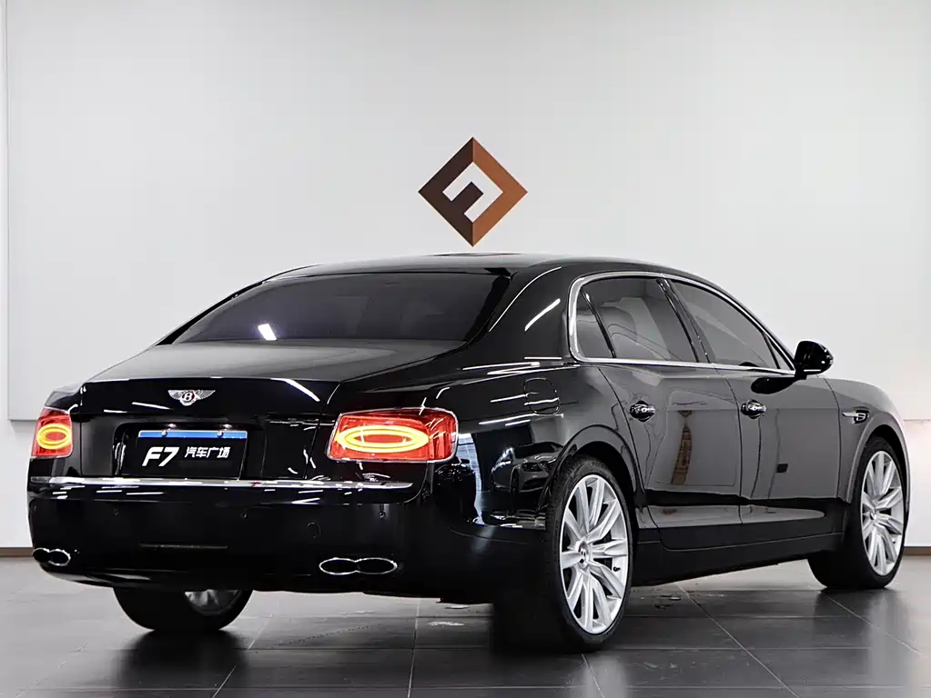Bentley Flying Spur — миниатюра 6