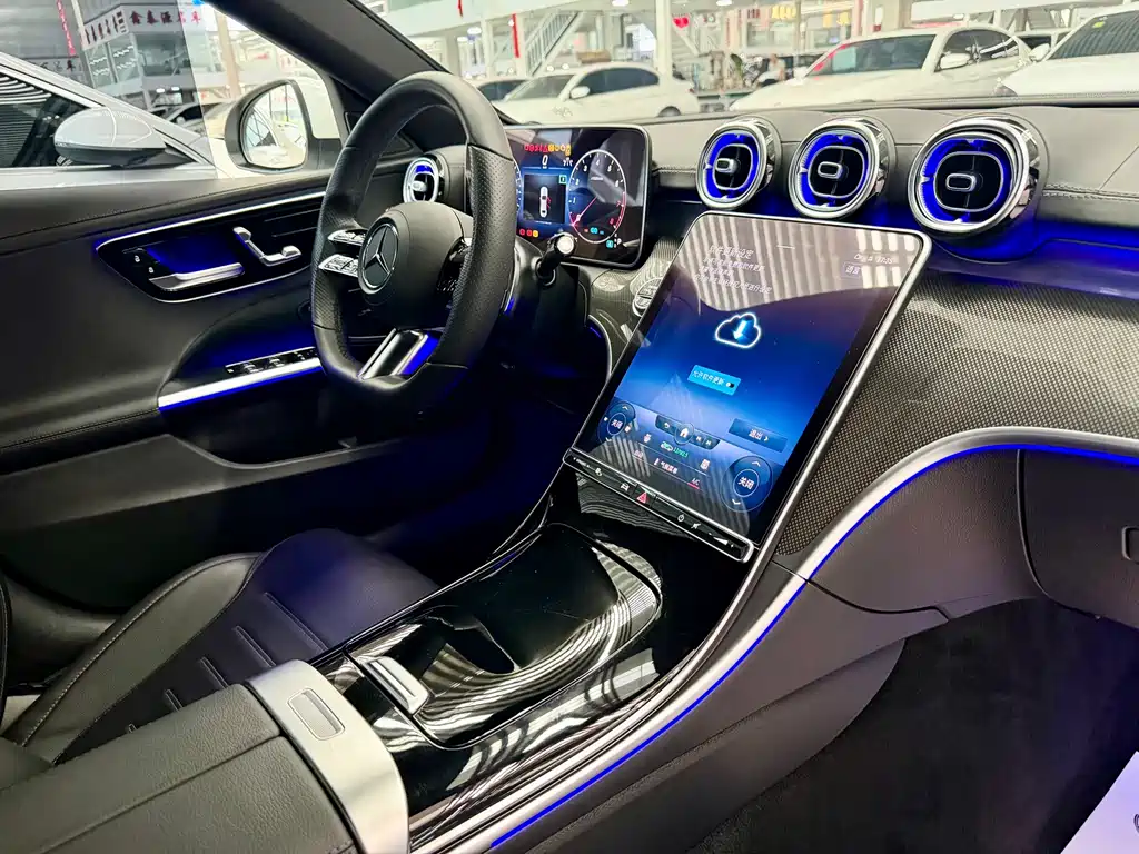 Mercedes-Benz C-Class — миниатюра 8