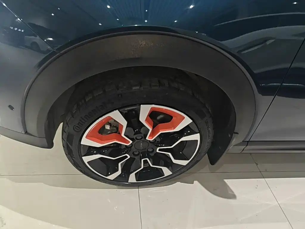 Lynk & Co 06 — миниатюра 23