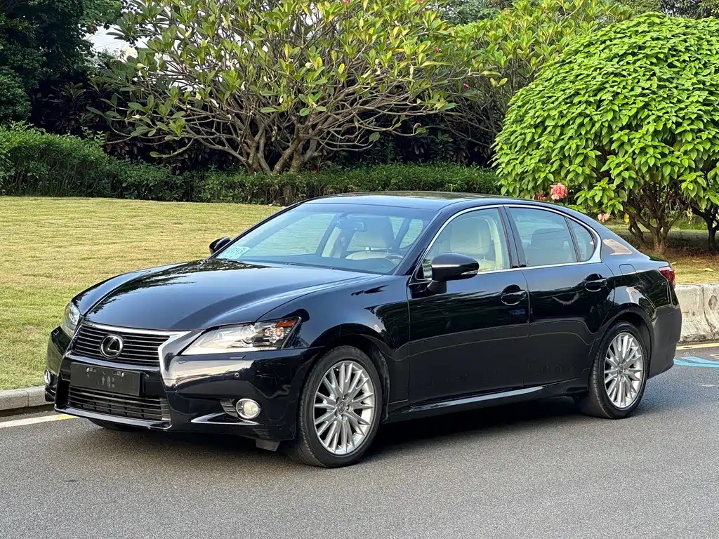 Lexus GS