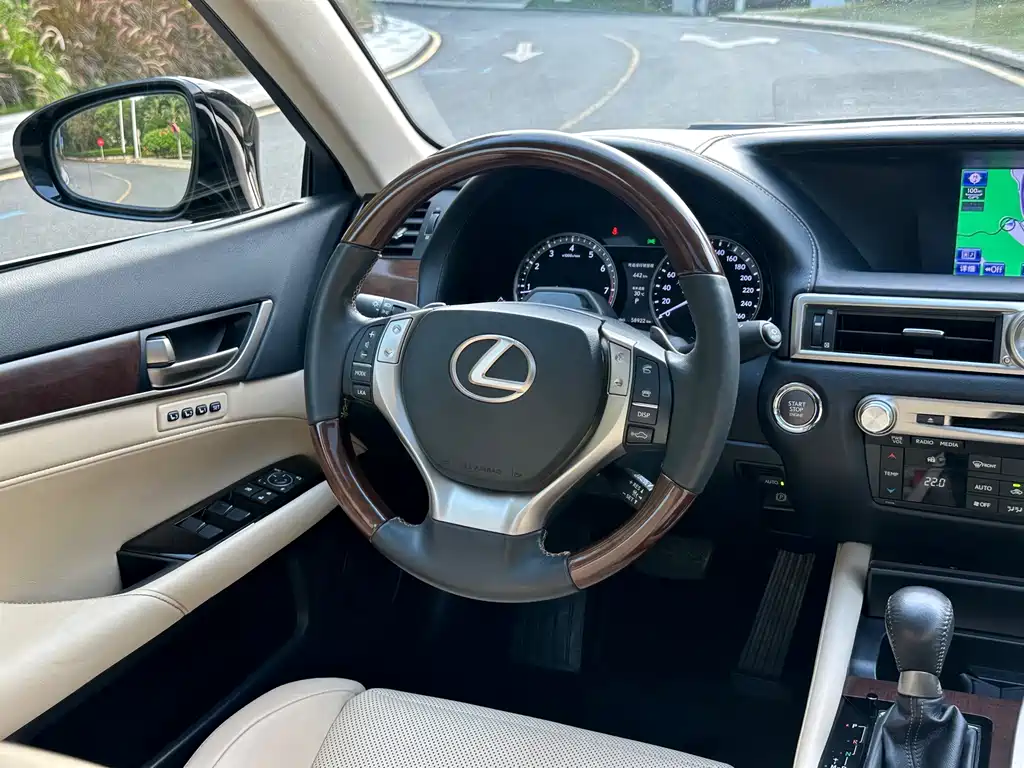 Lexus GS — миниатюра 21