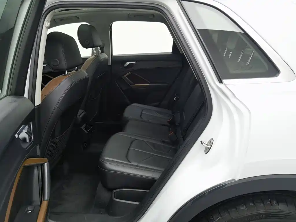 Audi Q3 — миниатюра 15