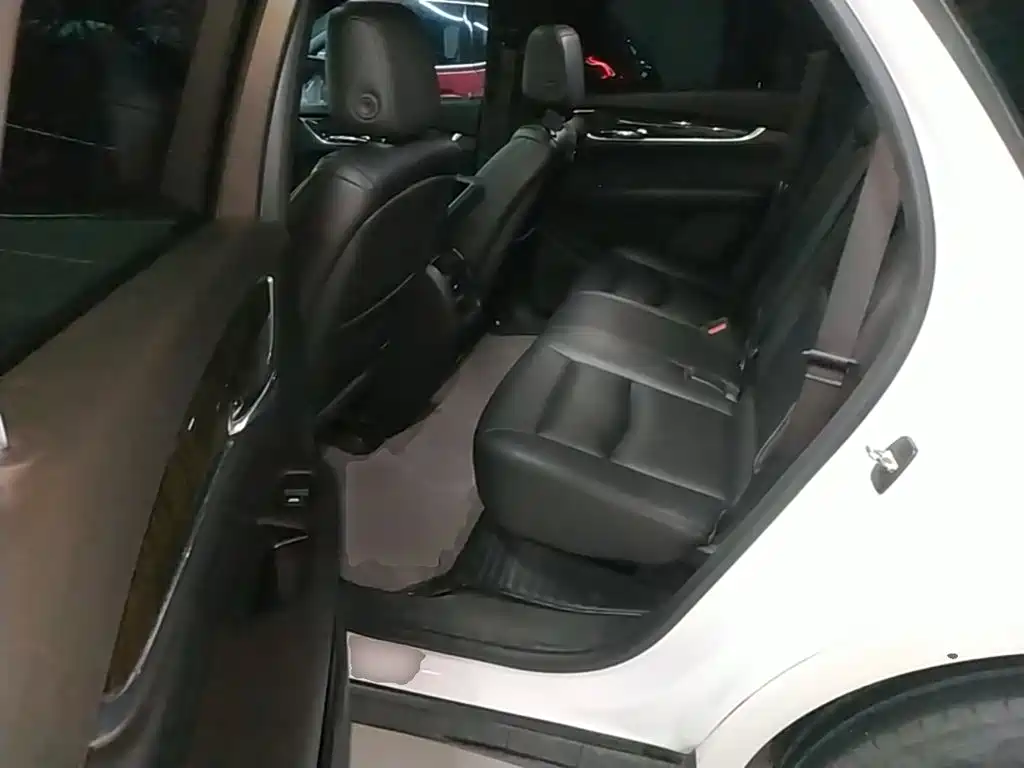 Cadillac XT5 — миниатюра 17