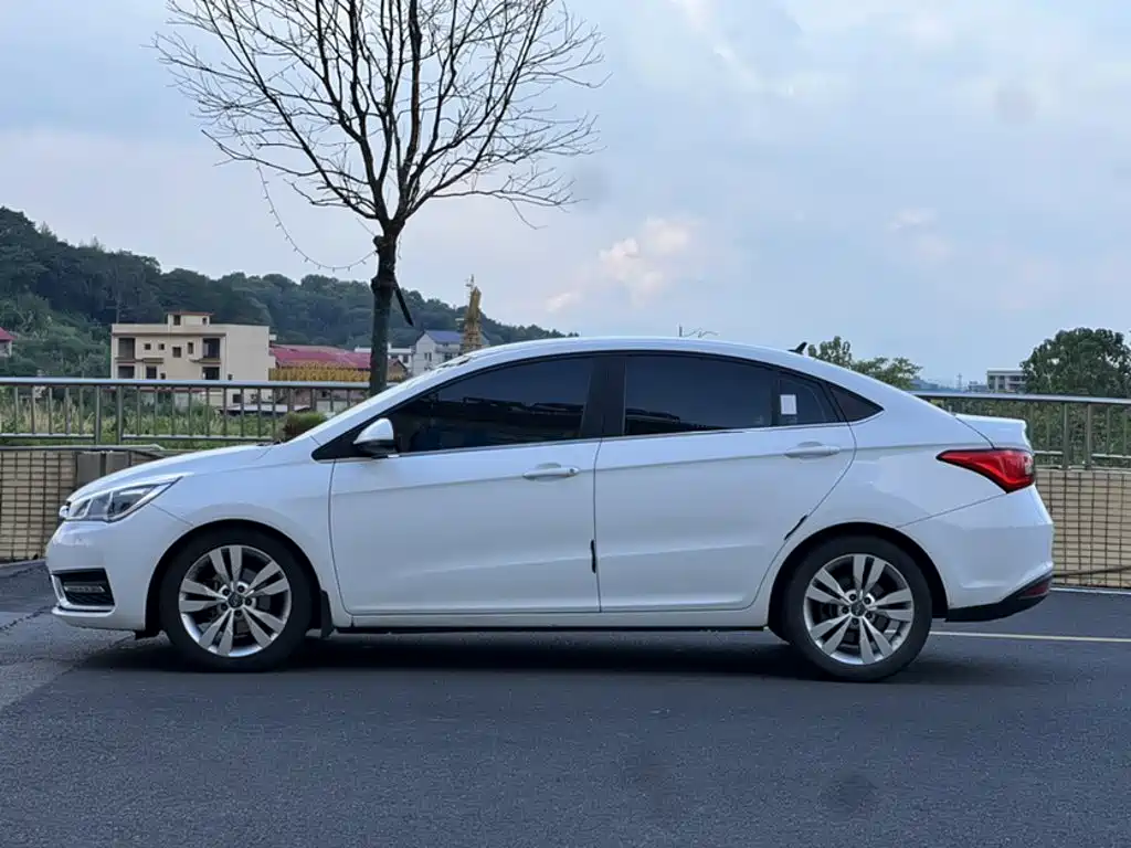 Chery Arrizo 5 — миниатюра 5