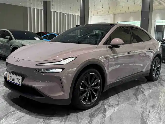 2025 Nio L60