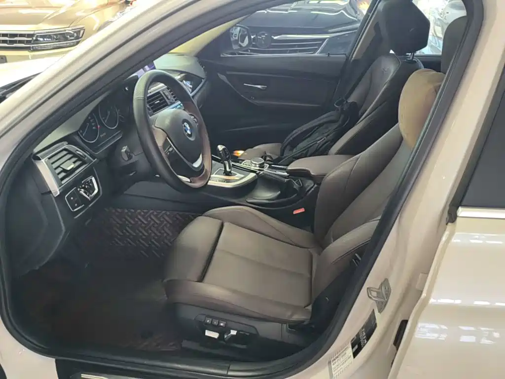 BMW 3 Series — миниатюра 15