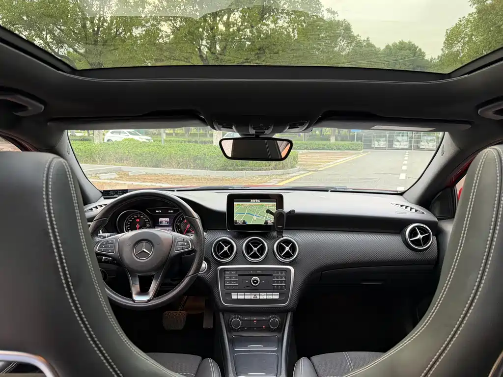 Mercedes-Benz A-Class (Import) — миниатюра 13