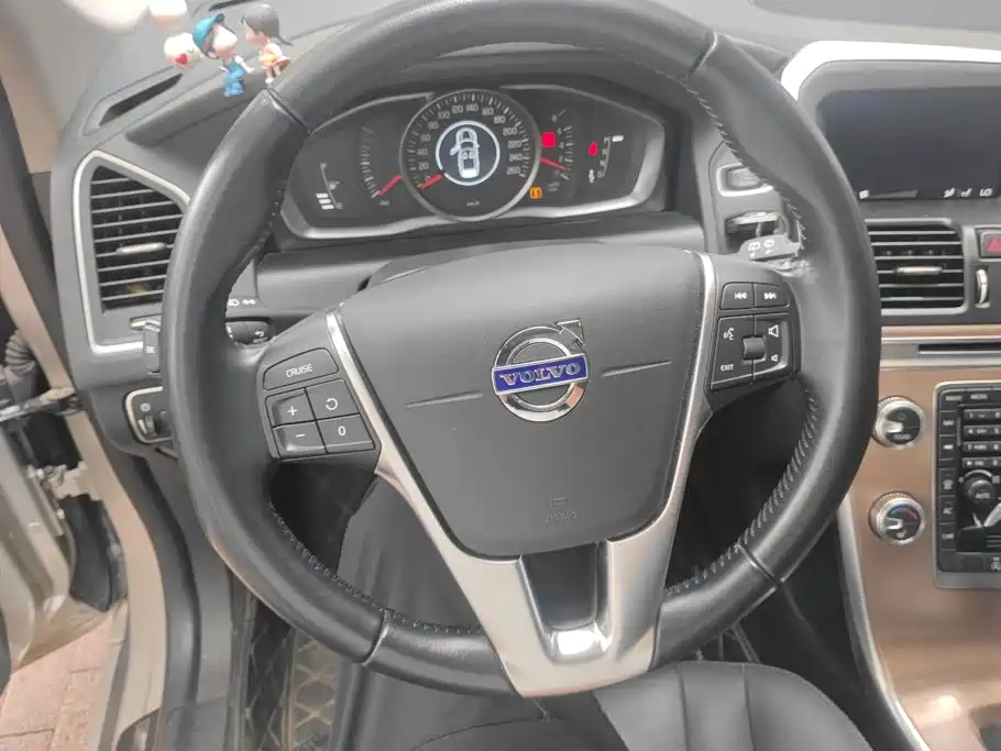 Volvo XC60 — миниатюра 15