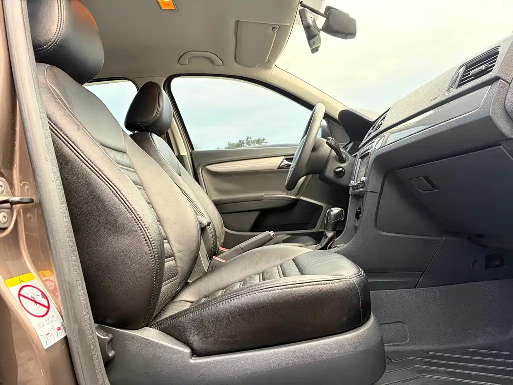 Volkswagen Gran Lavida 1.6L Auto Elegant Type, фото 13