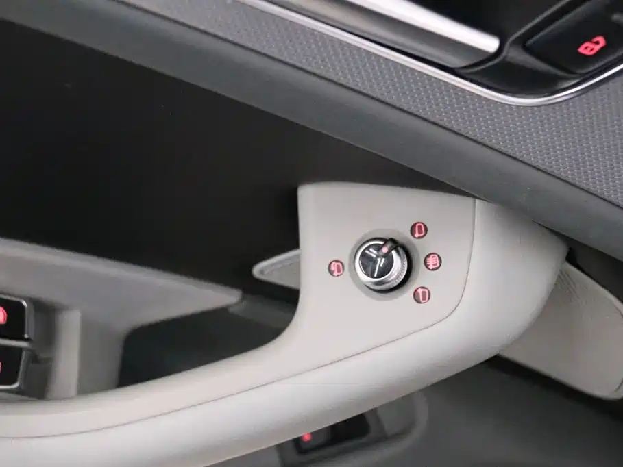 Audi A6L — миниатюра 13