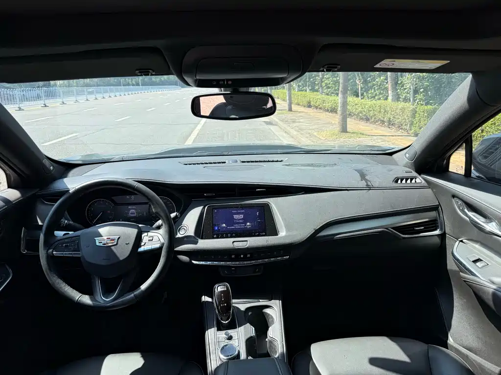 Cadillac XT4 — миниатюра 9