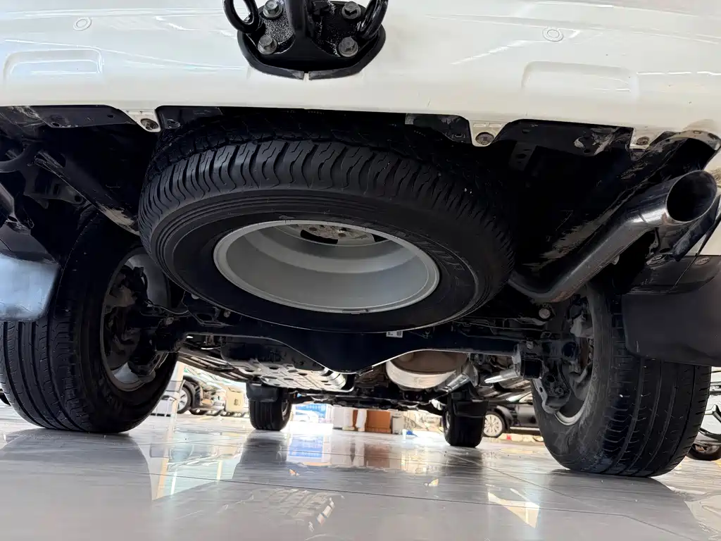 Toyota Prado — миниатюра 27