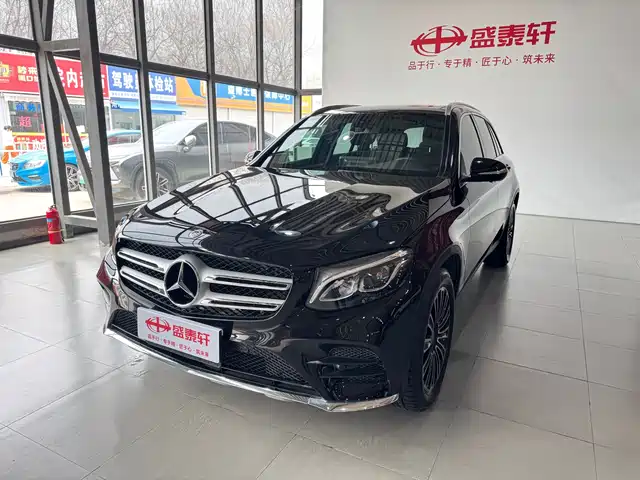 MERCEDES-BENZ GLC