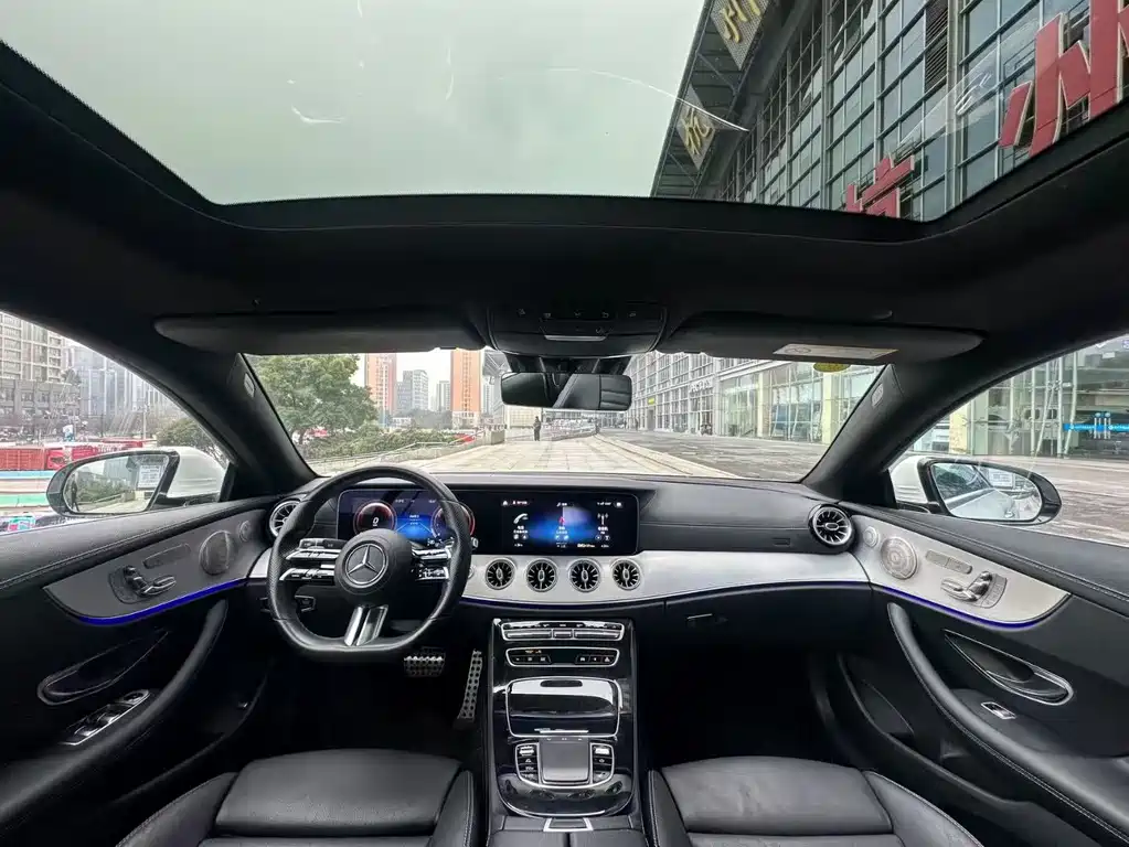 MERCEDES-BENZ E CLASS