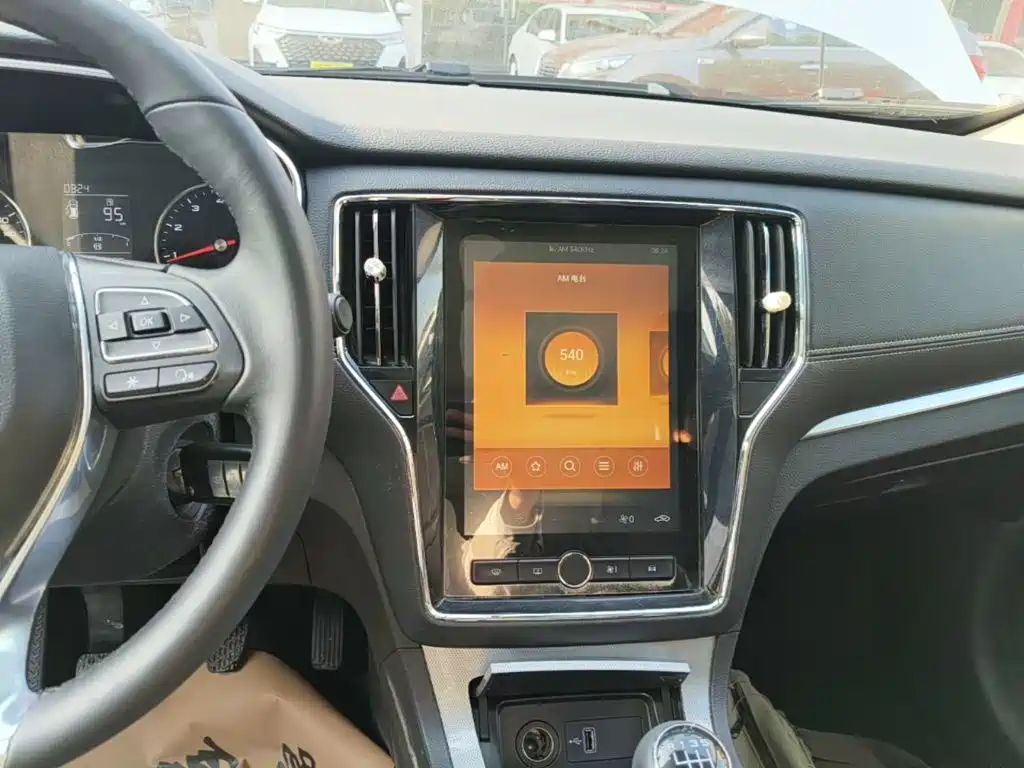 Roewe RX5 — миниатюра 13