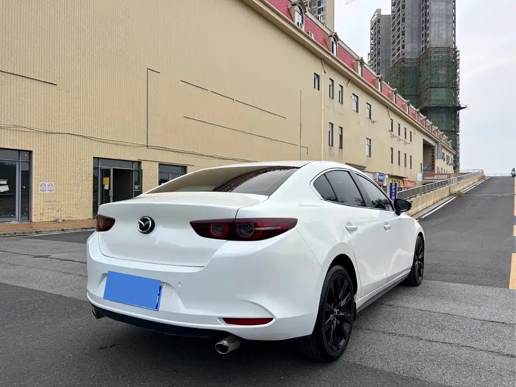 Mazda 3 Axela — миниатюра 4