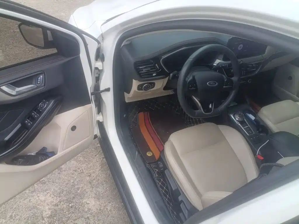 Ford Focus — миниатюра 17
