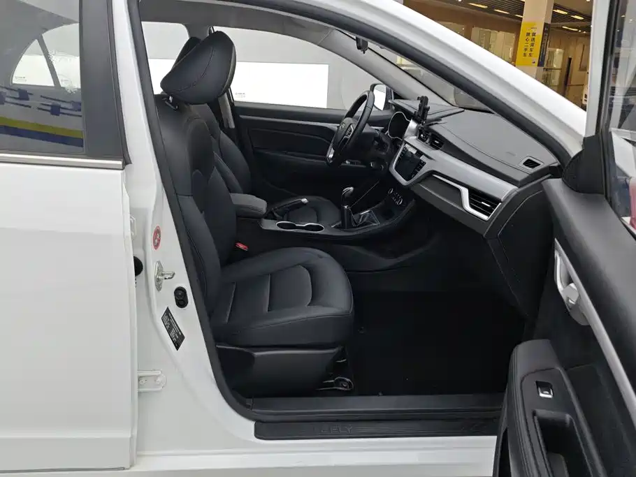 Geely Vision — миниатюра 8