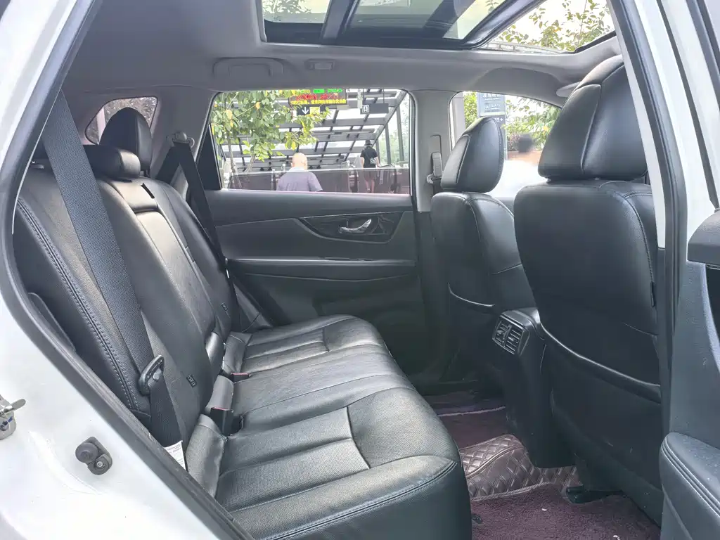 Nissan X-Trail — миниатюра 11