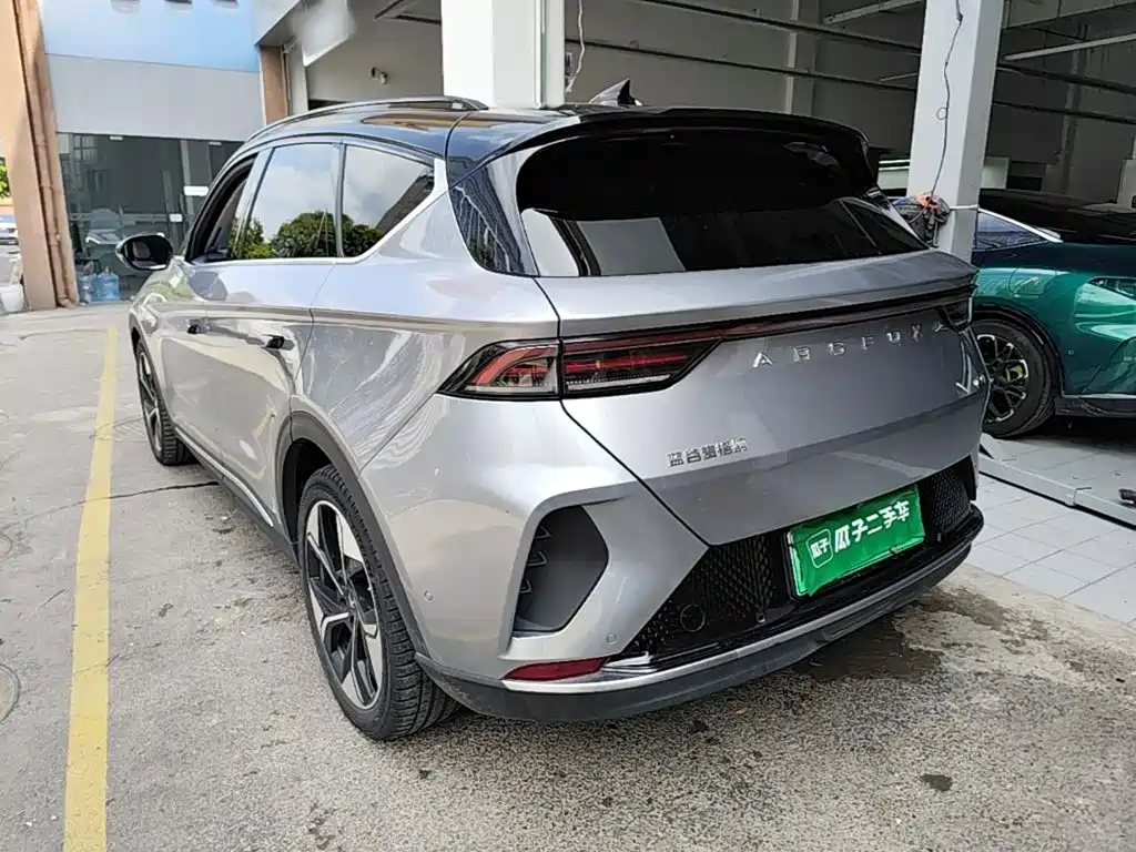 ARCFOX Alpha T — миниатюра 5