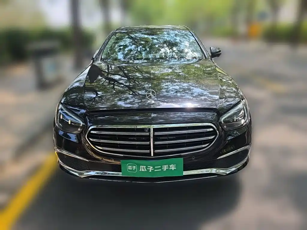 Mercedes-Benz E-Class — миниатюра 10