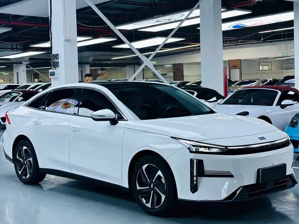 GEELY GALAXY GALAXY L6