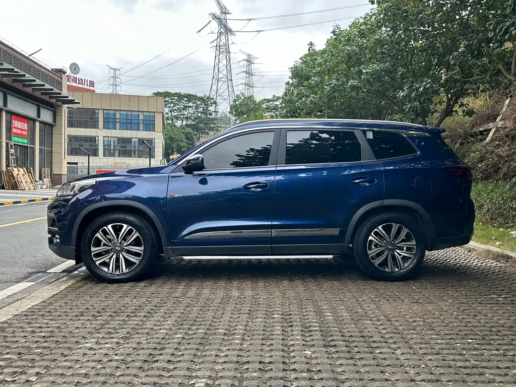 CHERY TIGGO 8