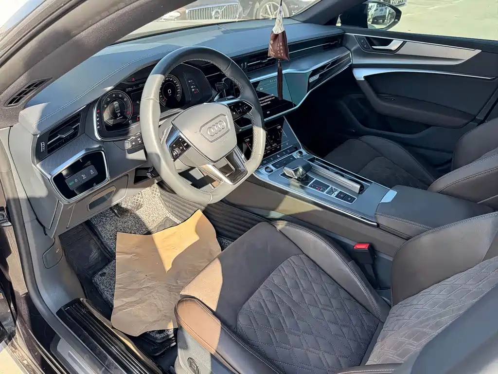 Audi A7L — миниатюра 9