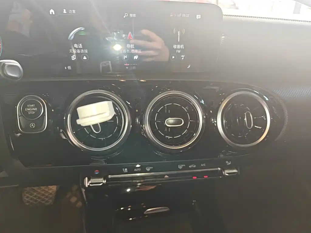 Mercedes-Benz A-Class — миниатюра 13