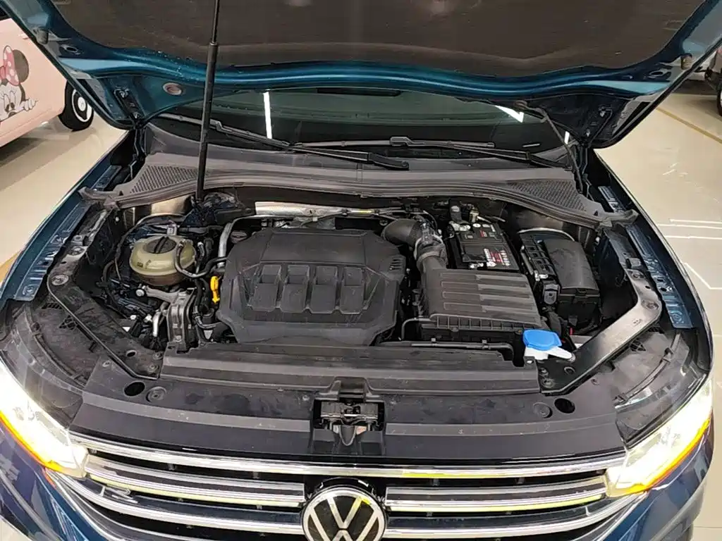 Volkswagen Tiguan L — миниатюра 20