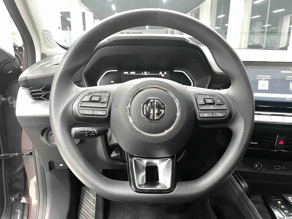 MG MG5 - фото 8