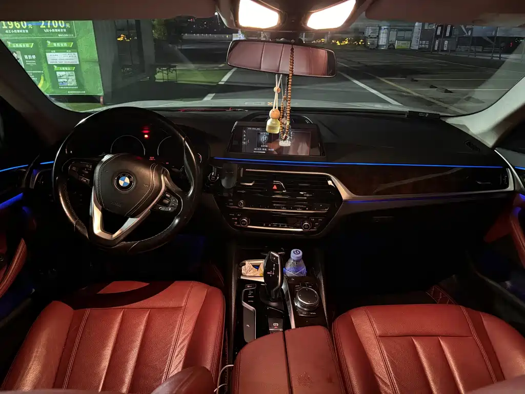 BMW 5 Series — миниатюра 4