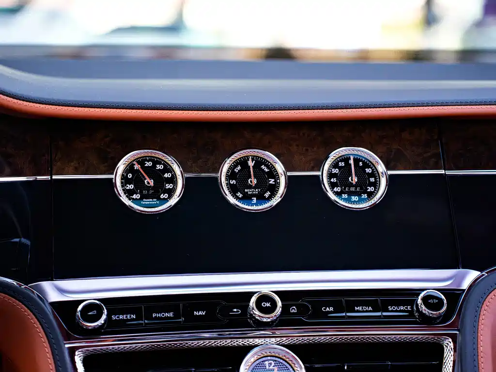 Bentley Flying Spur — миниатюра 24