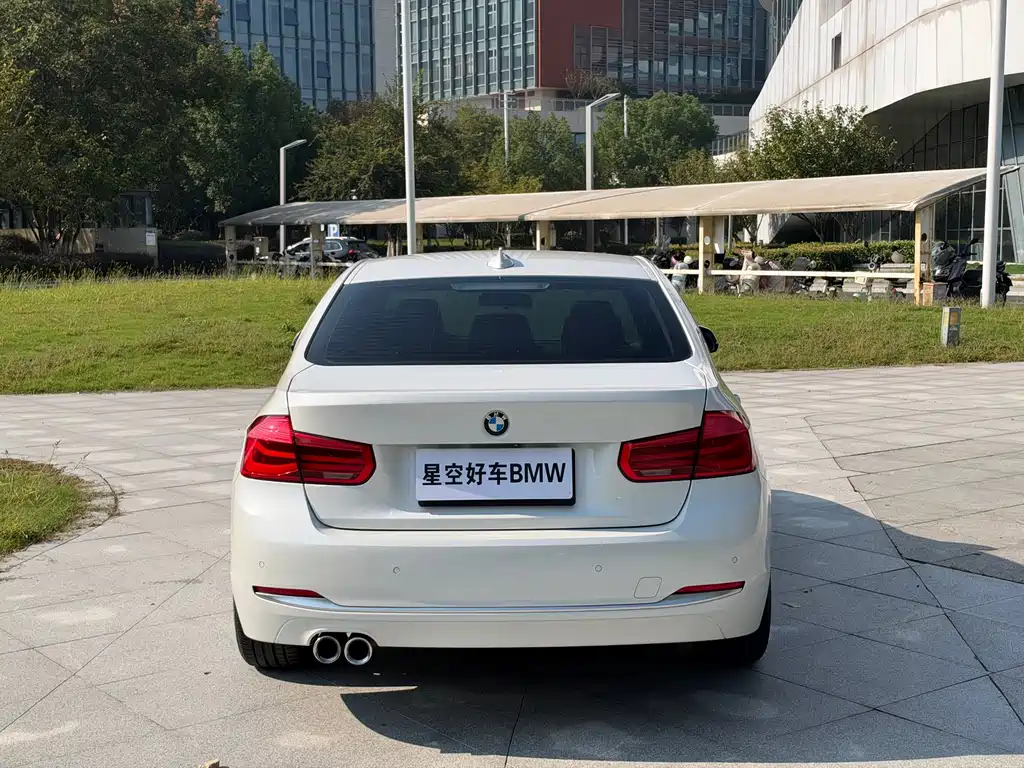 BMW 3 Series — миниатюра 21