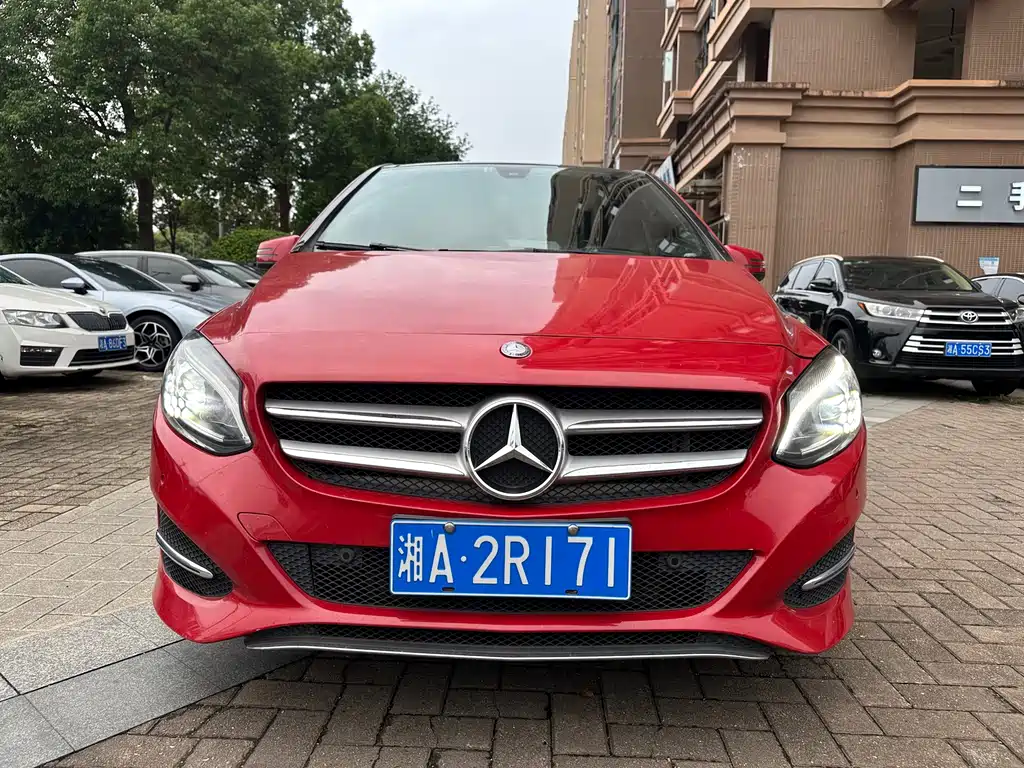 Mercedes-Benz B-Class — миниатюра 2