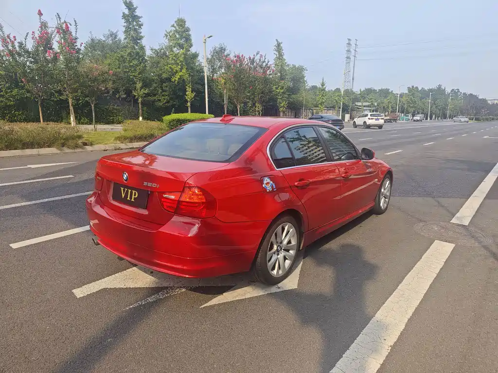 BMW 3 Series — миниатюра 6
