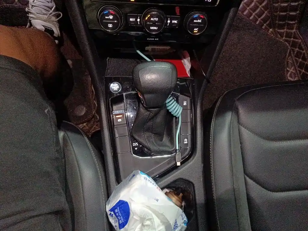 Volkswagen Tiguan L — миниатюра 7