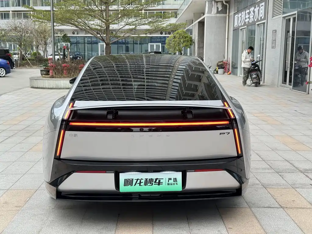 XIAOPENG P7