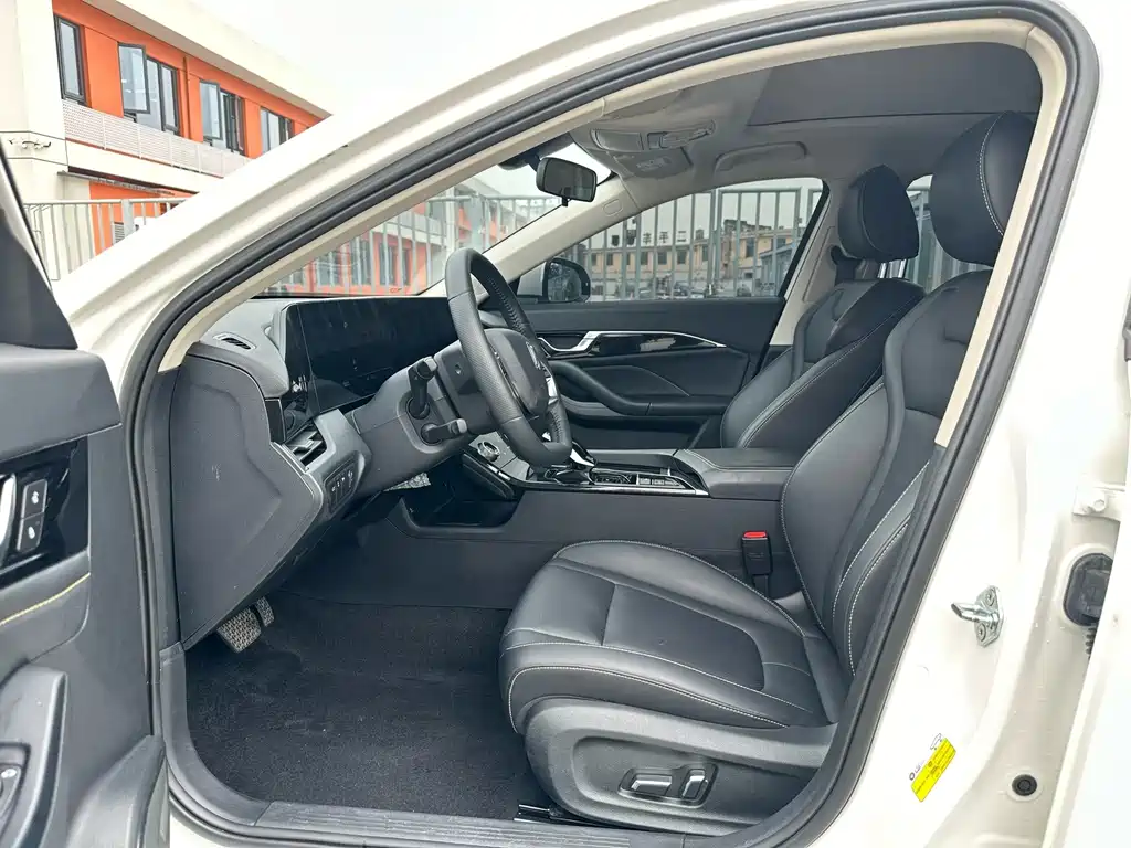 Bestune B70 — миниатюра 5