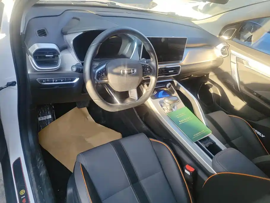 Geely Binyue — миниатюра 12