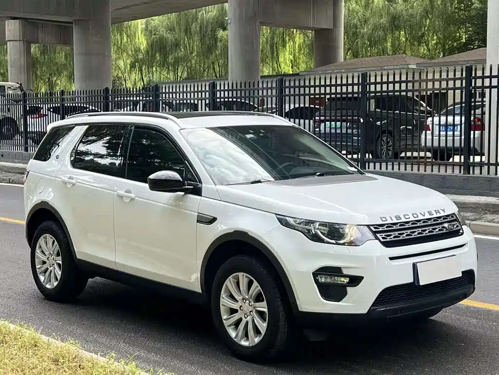 Land Rover Discovery Sport — миниатюра 3