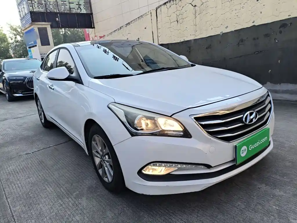 Hyundai Mistra — миниатюра 4